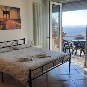 Belvedere_studio Flat , San Fermo della Battaglia Italia